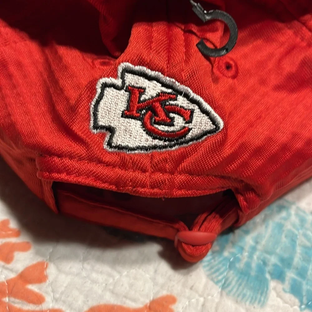 Brand New NFLChiefs New ERR 9 twenty Cap - Picture 3 of 5